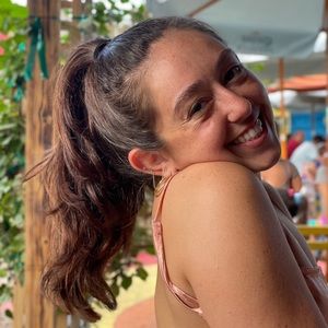 Meet your Posher, Monica